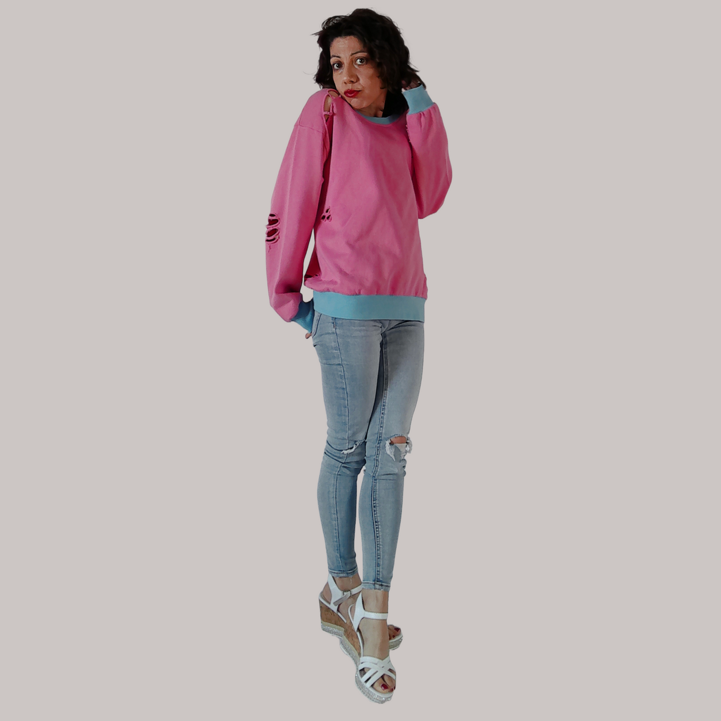 Azadeh wearing Amaelcy 2 tone cotton sweatshirt for women