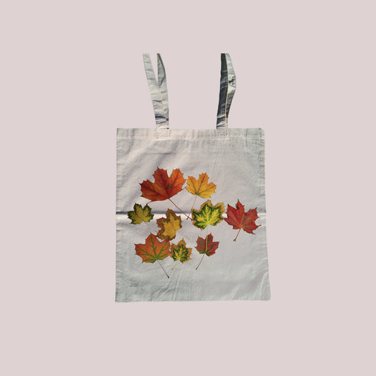Leaf Mix print tote bag
